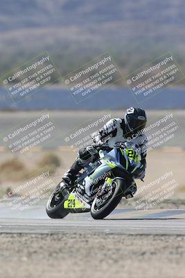 media/Oct-02-2025-Racers Edge (Thu) [[2c91cb6ab3]]/3-B Group/Session 2-Turn 14 (11am)/